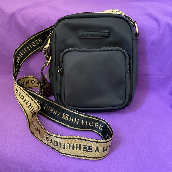 Tommy Hilfiger Bags Tommy Hilfiger Small Crossbody Bag Black Poshmark
